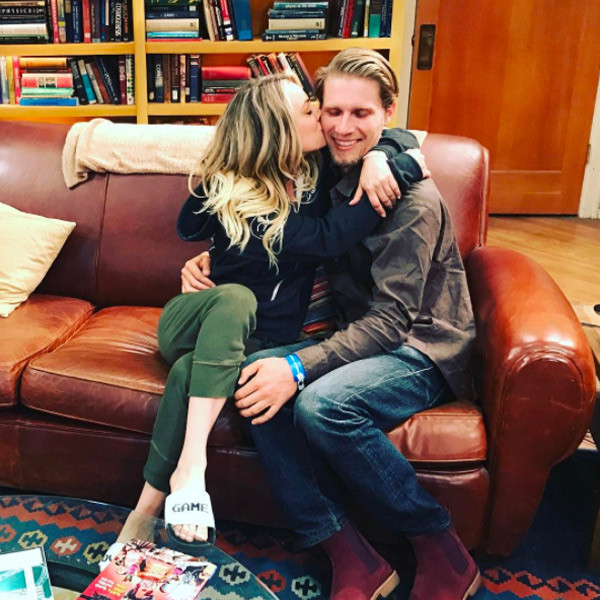 March Comes In Like And Goes Out Like >> Kaley Cuoco's Boyfriend Karl Cook Cozies Up to Her Ex Johnny Galecki | E! News March Comes In Like And Goes Out Like >> Kaley Cuoco's Boyfriend Karl Cook Cozies Up to Her Ex Johnny Galecki | E! News
